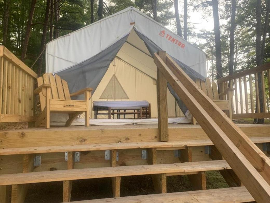 Tentrr Signature - Water'S Edge Campsite On Sunset Cove Pulaski Exterior foto